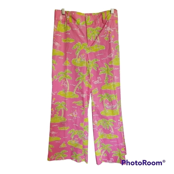 Lilly Pulitzer Pants - Lilly Pulitzer golf bell bottom pants 6 flamingos on the green
